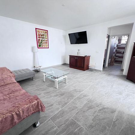 Elegant Appartement T3 Chataigne : Spacieux Сент-Люс Екстер'єр фото